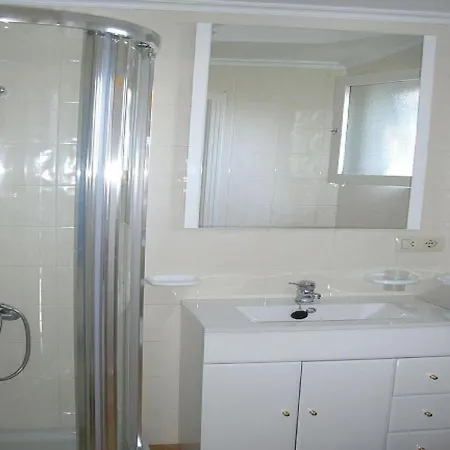 House - 2 Bedrooms With Wifi - 0117 Bueu